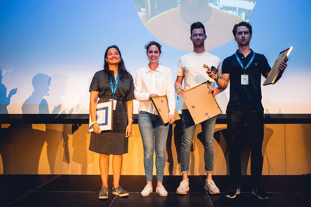 fyra-personer-av-benify-rockets-2019